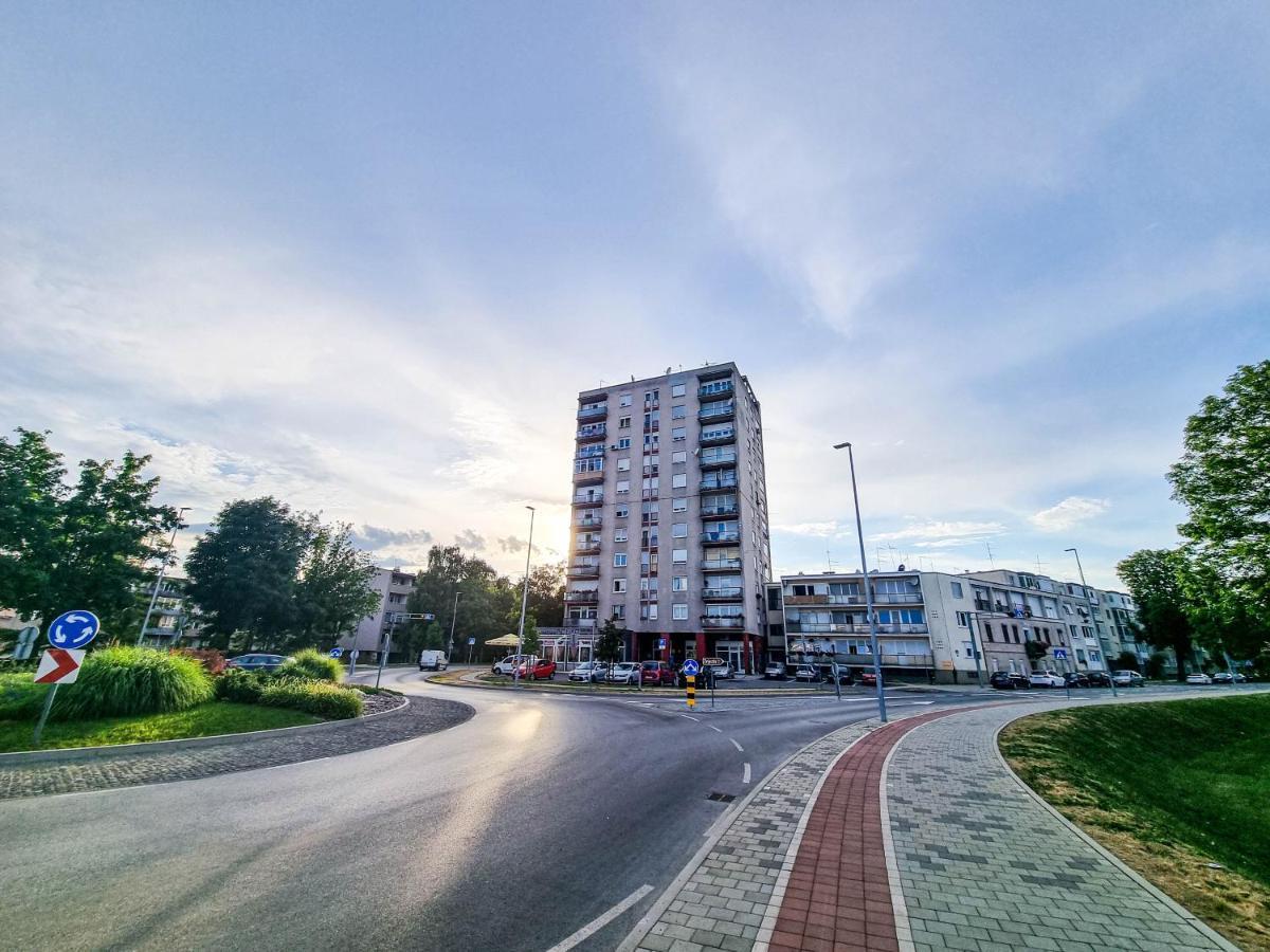Apartment Apex Penthouse Self Check-In Karlovac Exterior foto